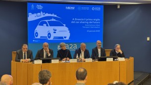A Brescia primo car sharing a guida autonoma, al via sperimentazione