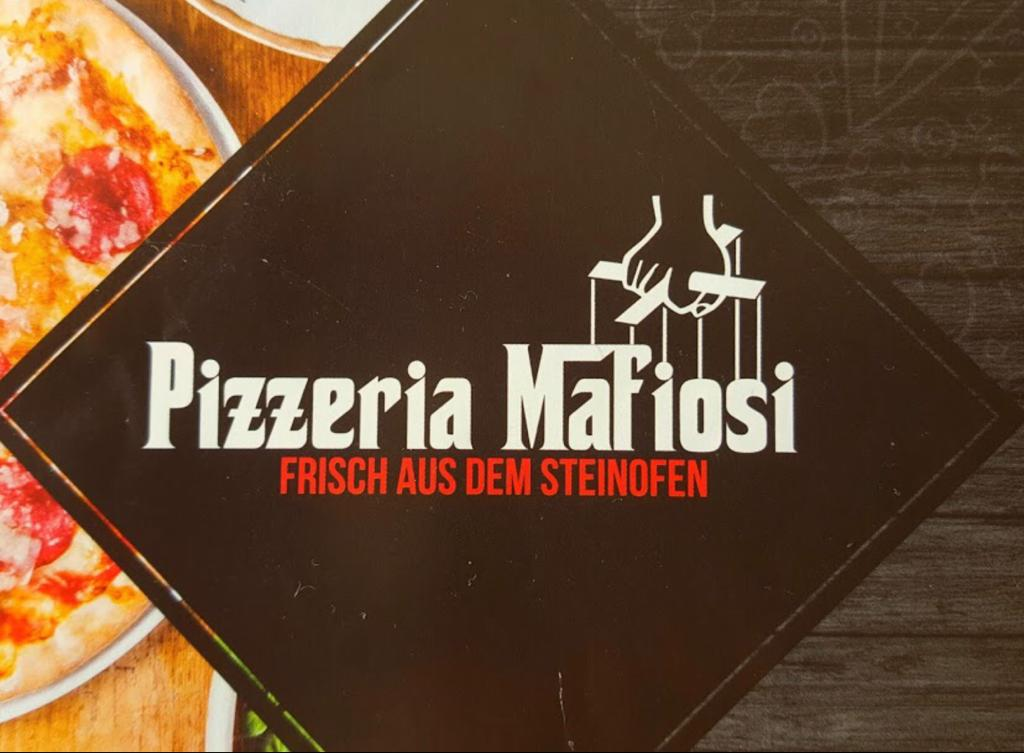 A Colonia la 'Pizza Riina', scoppia la polemica