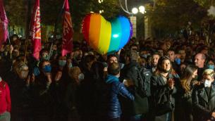 A Milano in 10mila all'Arco della Pace contro stop al Ddl Zan
