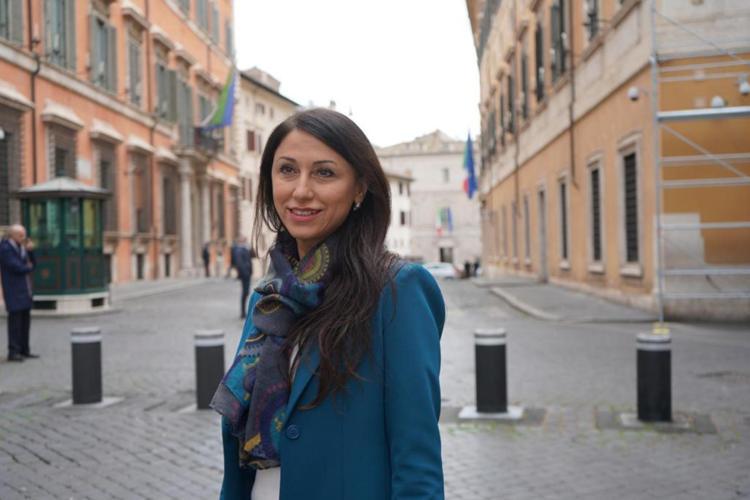 Aborto, M5S: "Con ddl Fdi sarà esproprio patriota dell'utero"