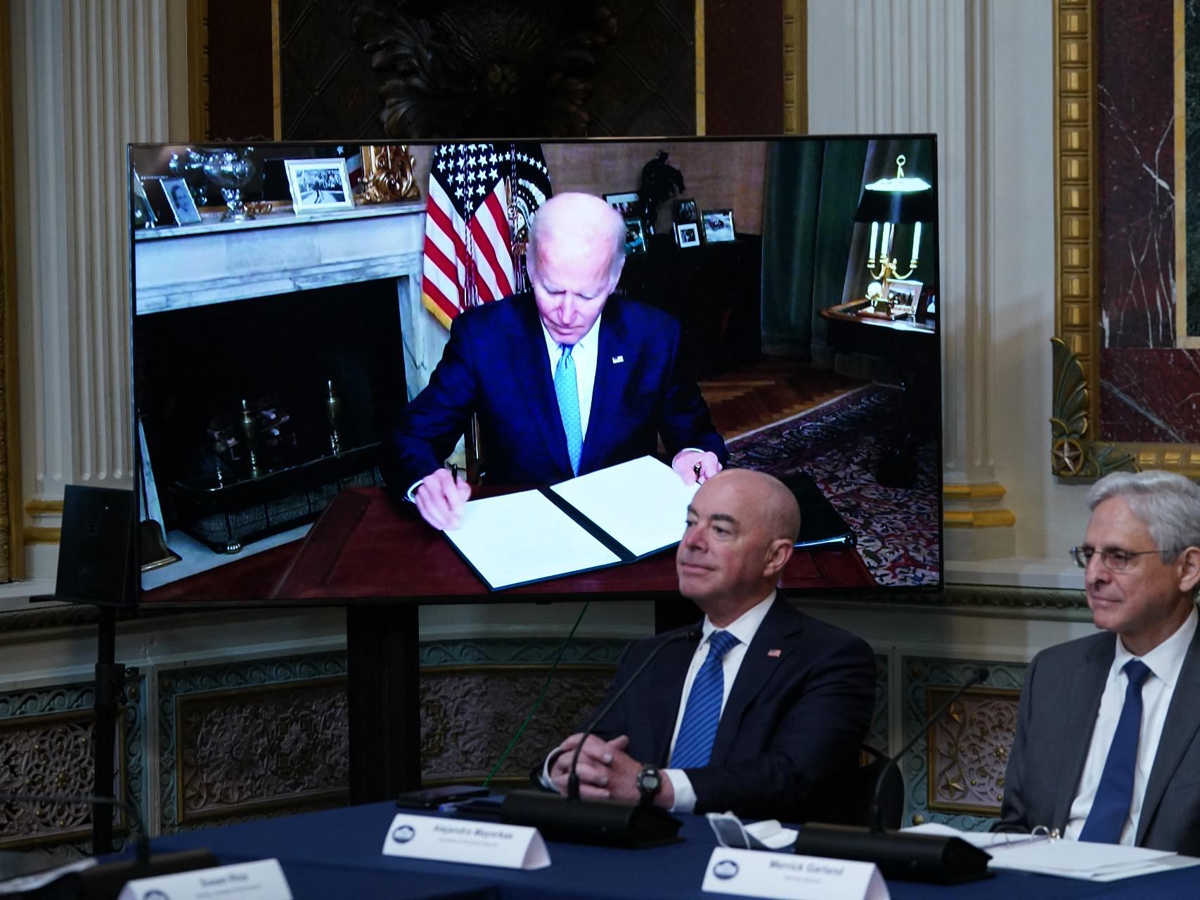 Aborto Usa, Biden: "Difenderemo diritto di scelta delle donne"