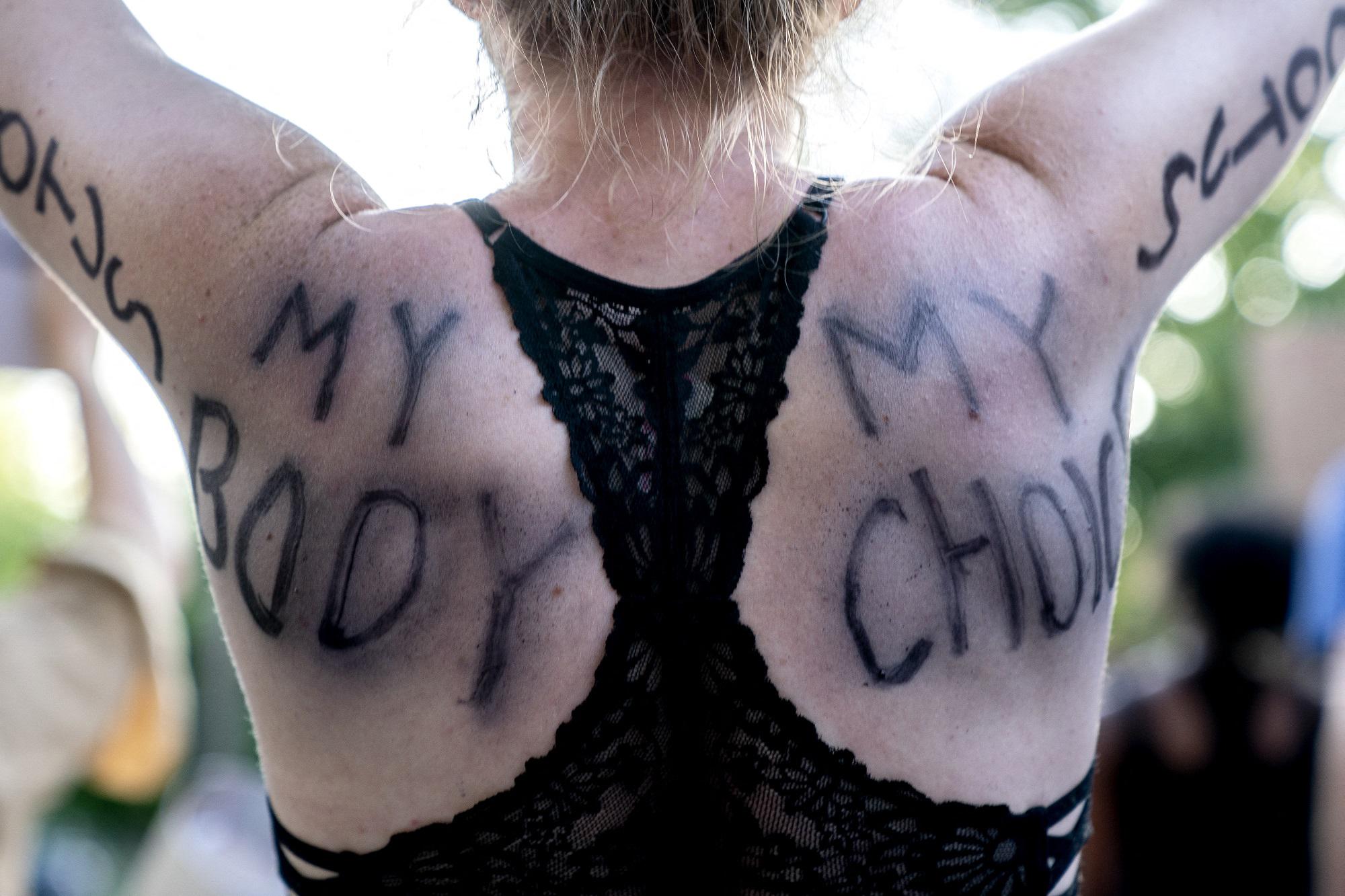 Aborto Usa, giudice Florida blocca legge restrittiva