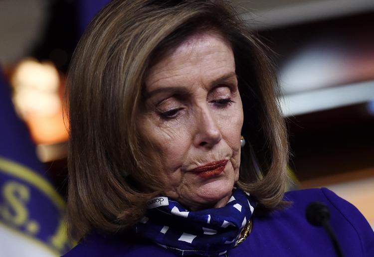 Aborto Usa, Pelosi accusa Corte Suprema e Trump