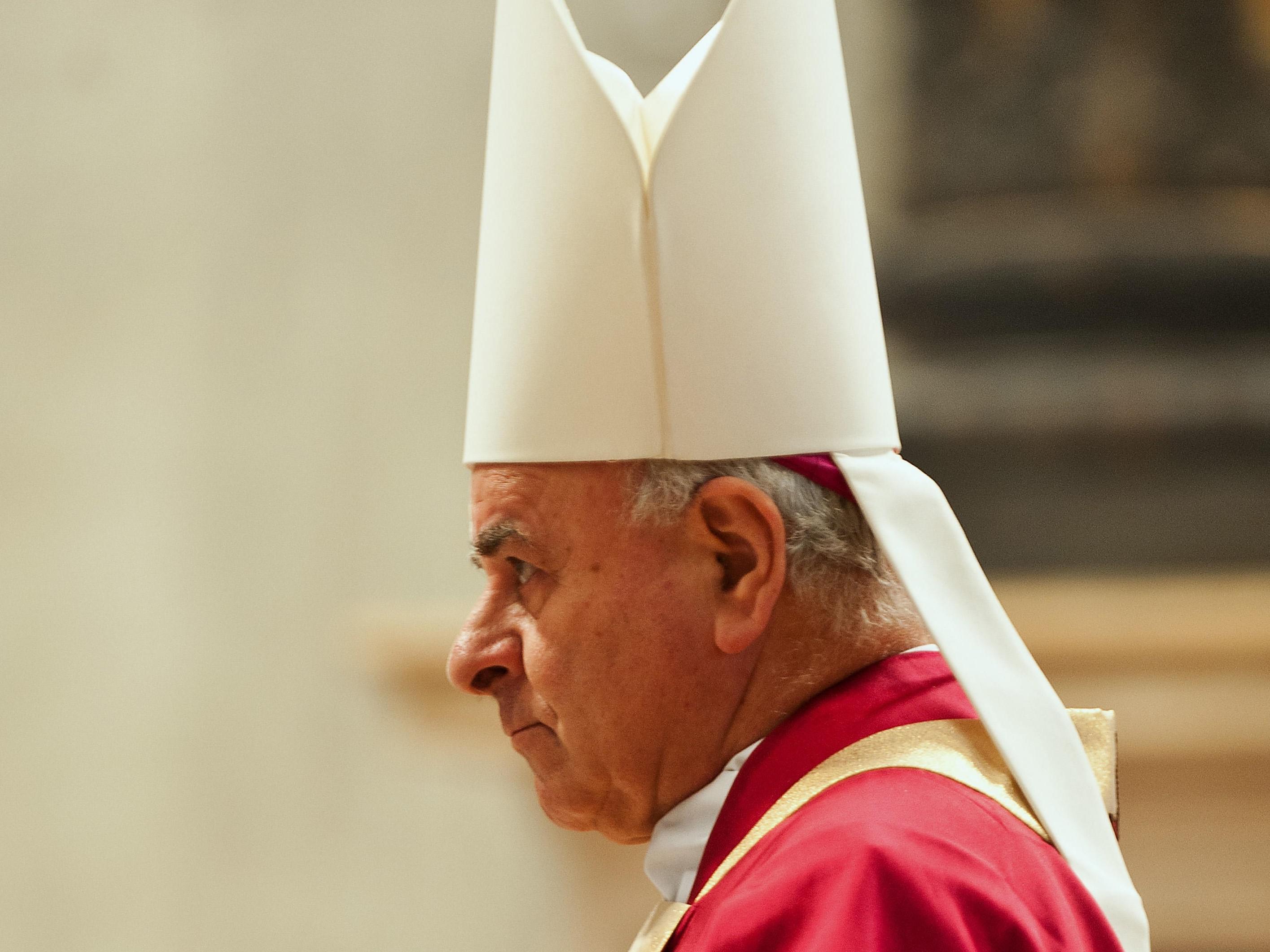 Aborto Usa, Vaticano: "Sentenza sfida il mondo, riaprire dibattito"