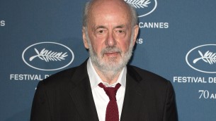 Addio a Bertrand Blier, il regista francese de 'I santissimi' aveva 85 anni