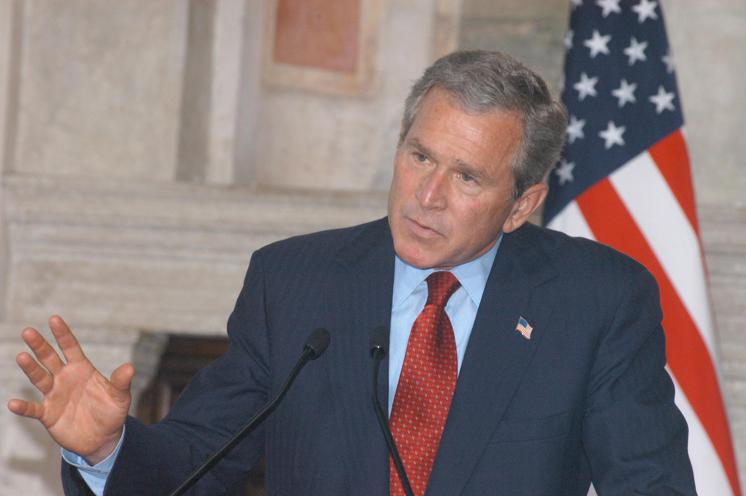 Afghanistan ai talebani, Bush: "Profonda tristezza"