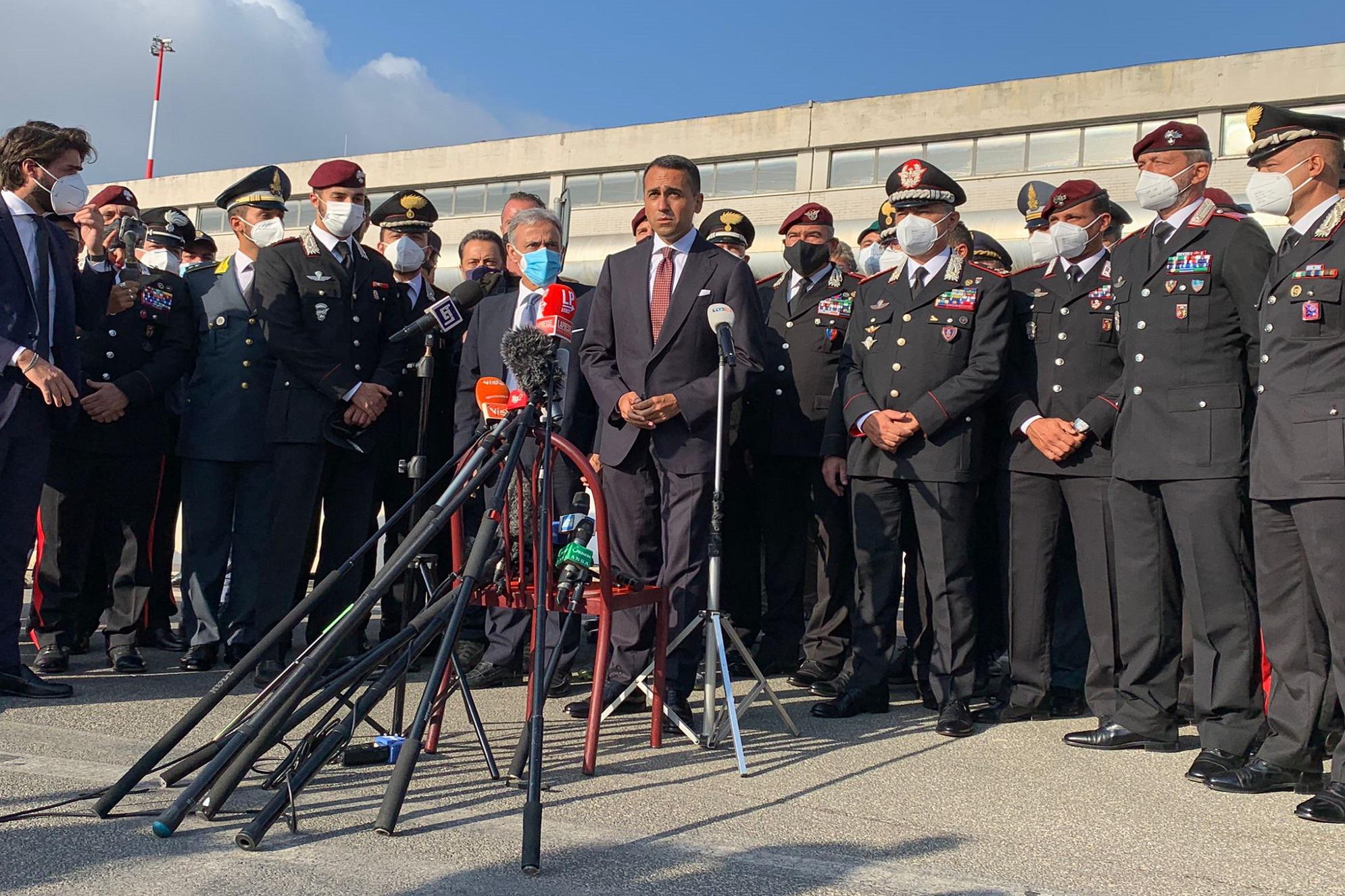 Afghanistan, Di Maio: "Italia primo Paese Ue per evacuazioni"