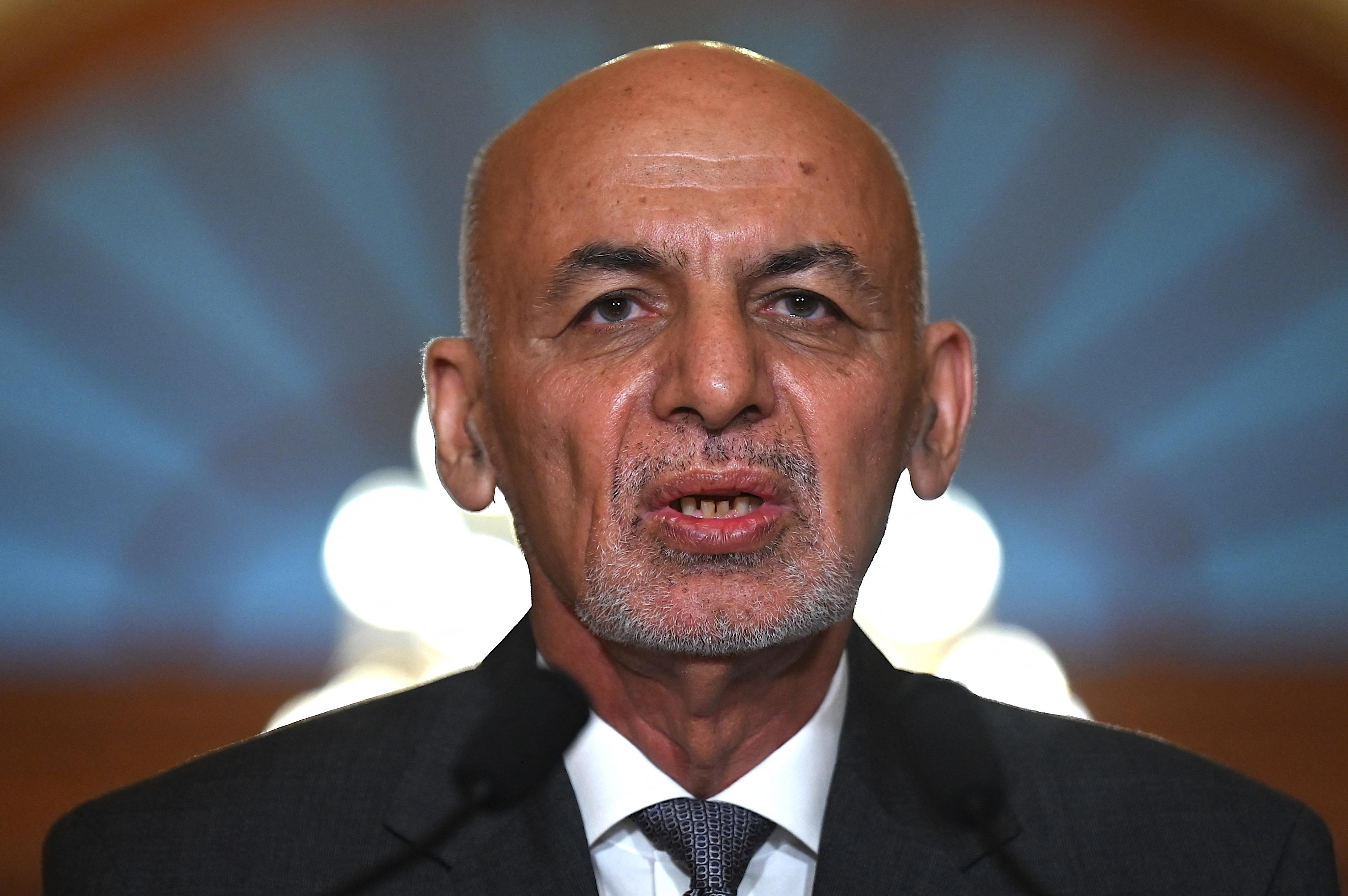 Afghanistan, Ghani: "Via a mani vuote, tornerò per combattere"