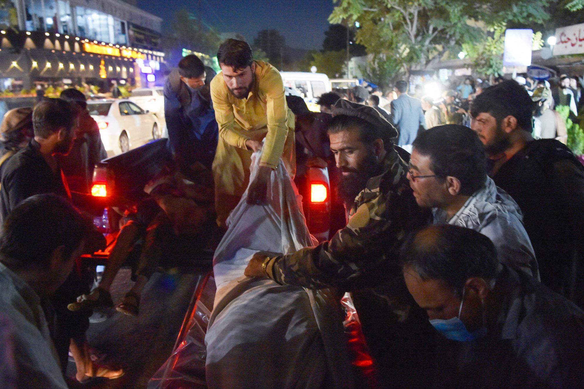 Afghanistan, Isis rivendica attacchi a Kabul