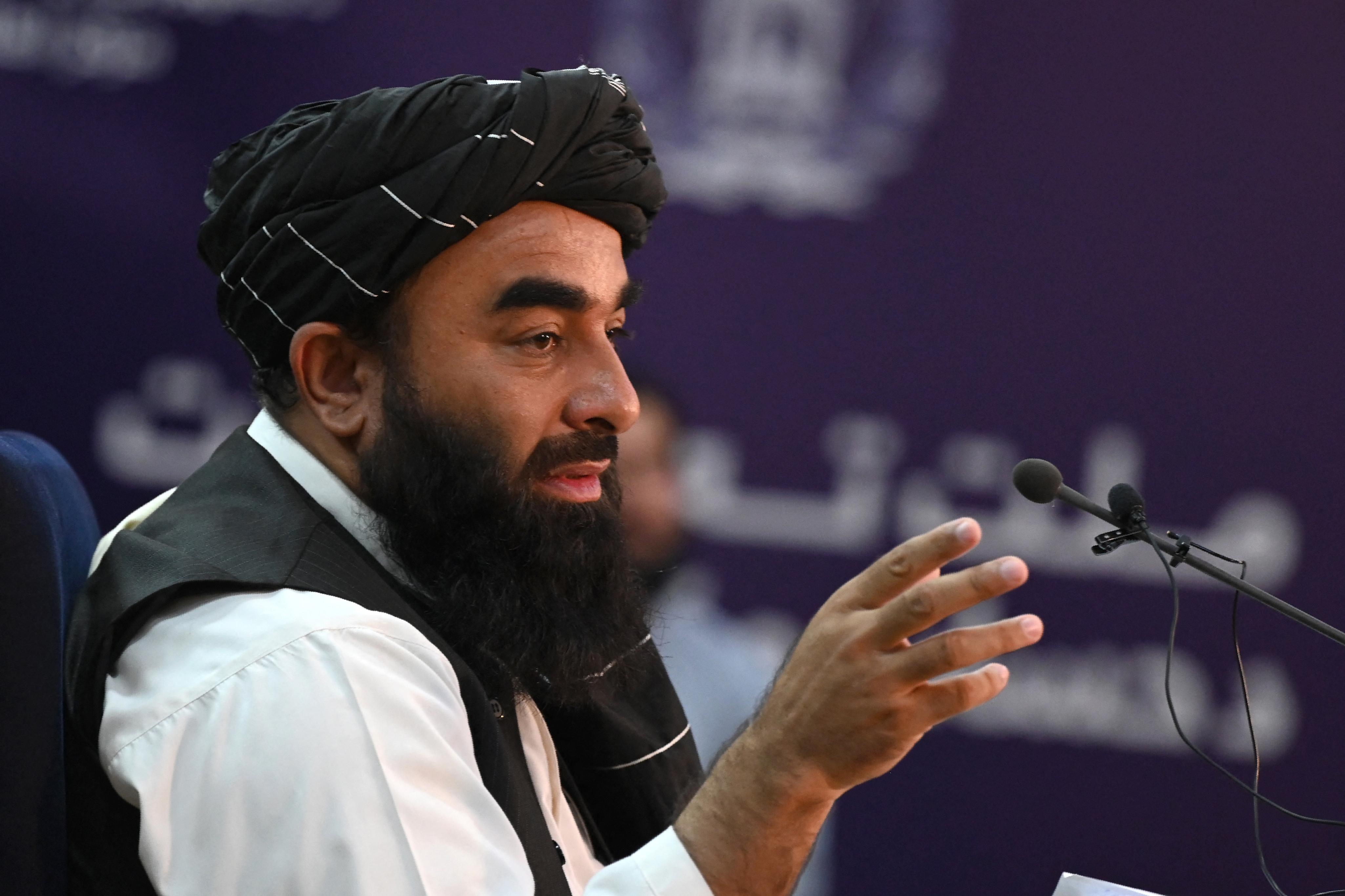 Afghanistan, talebani annunciano ministri governo: mullah Hassan è premier