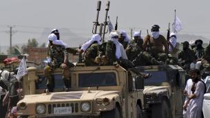 Afghanistan, talebani arrestano e picchiano 5 giornalisti noto quotidiano Kabul