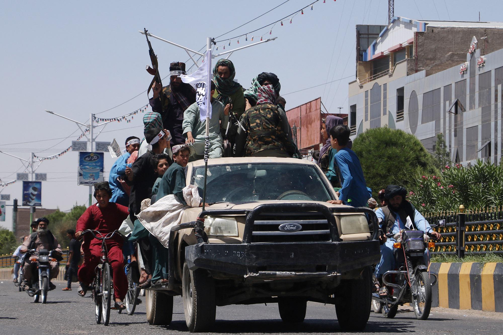 Afghanistan, Talebani celebrano secondo anniversario ritorno al potere
