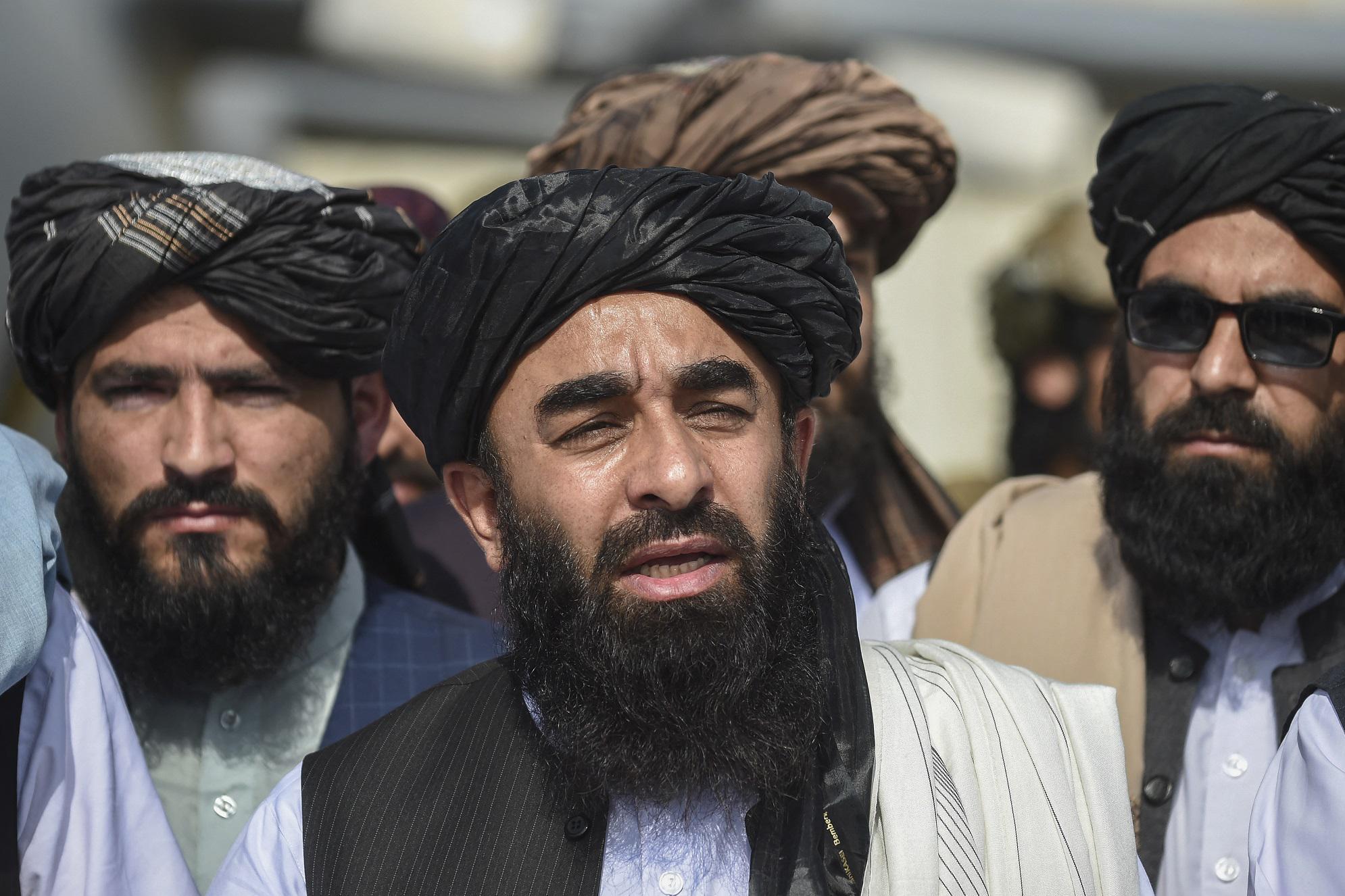 Afghanistan, talebani: "Italia riapra ambasciata"