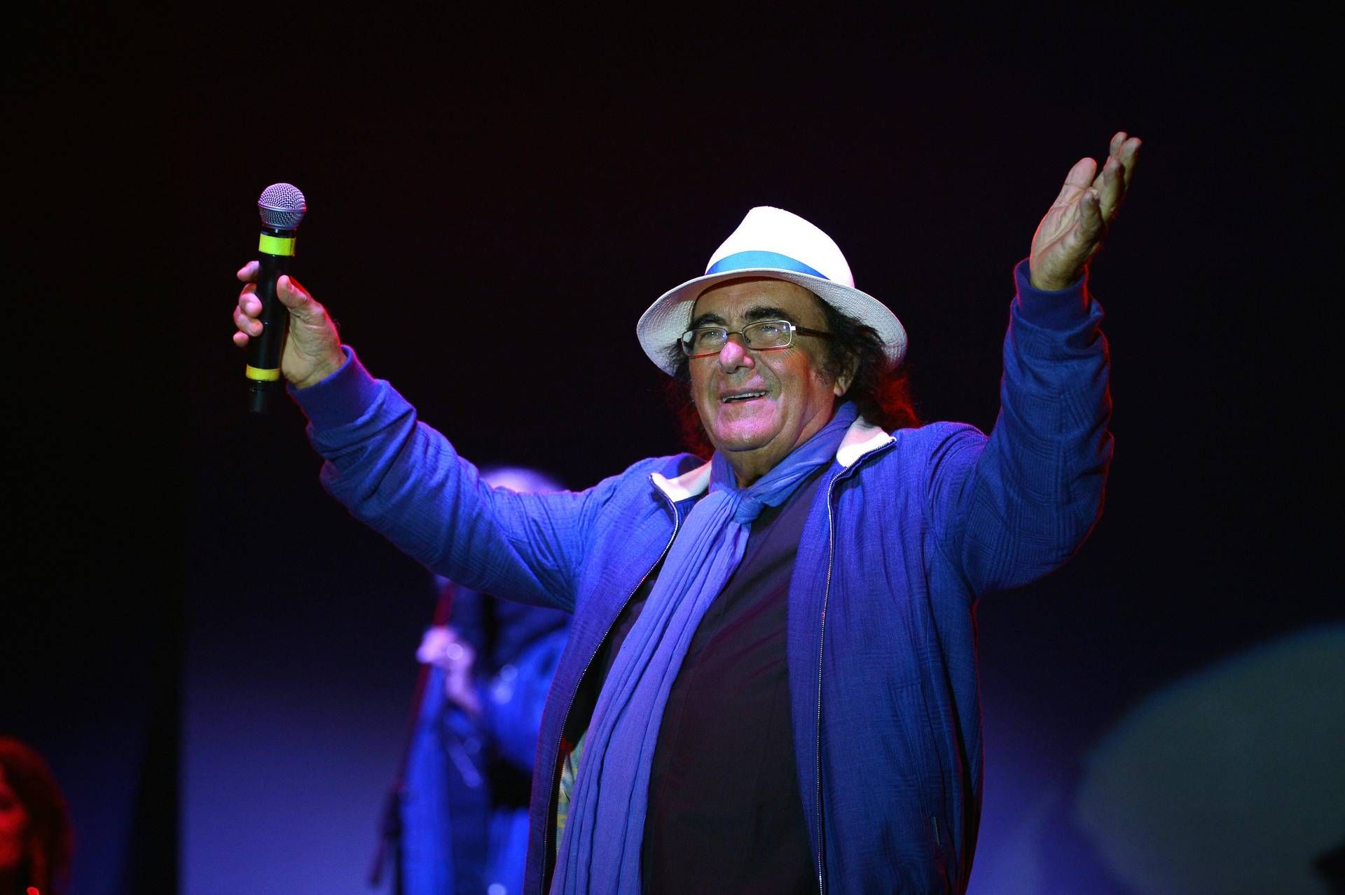 Al Bano e le nuove regole per i concerti: "Spegnete il cellulare"