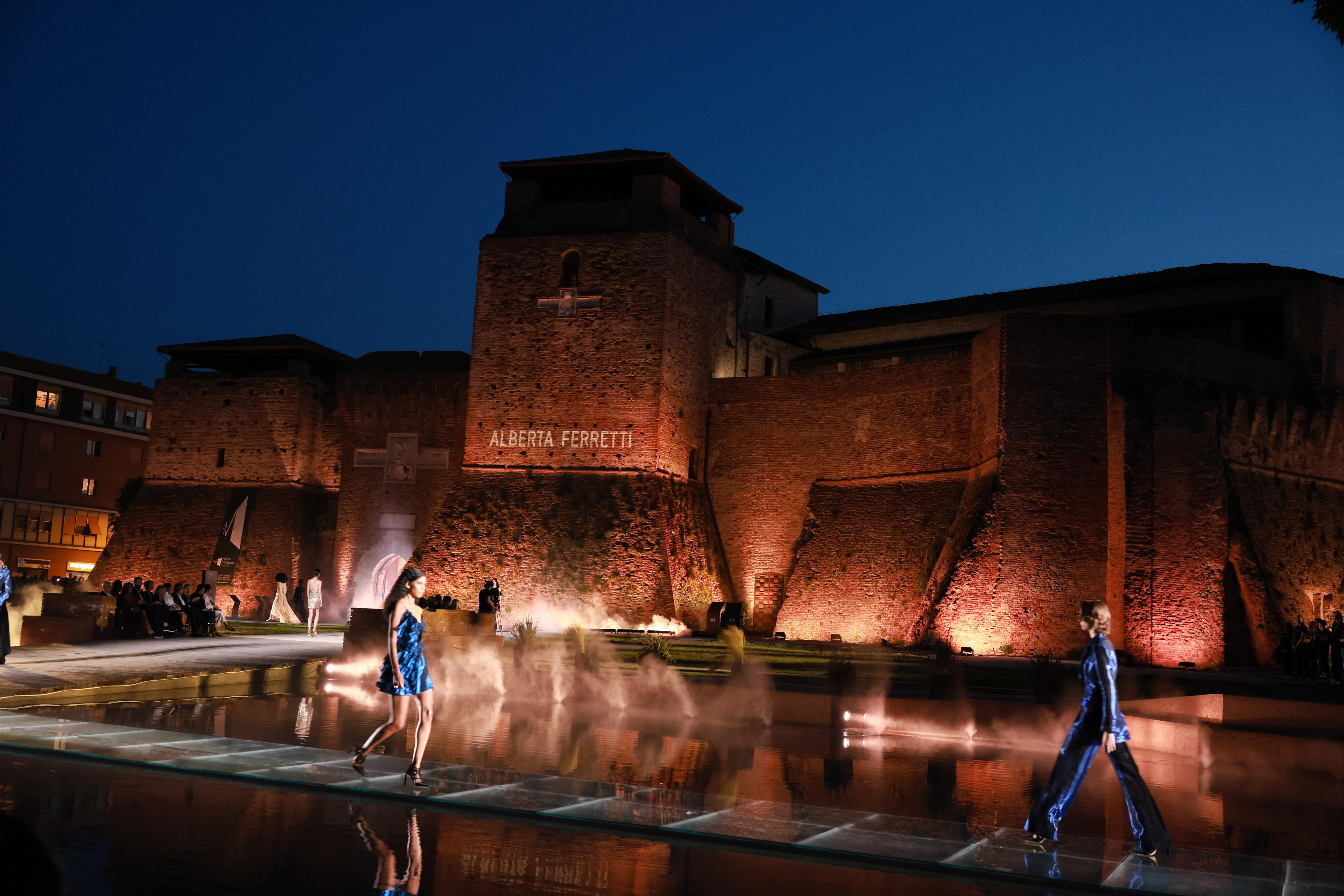 Alberta Ferretti: "La gentilezza valore da coltivare, con show Rimini segnale ripartenza"