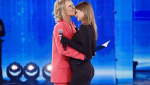 Alessandra Amoroso, il sesto senso di Maria De Filippi: "Ecco come ha scoperto che ero incinta"