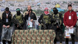 Alexander, Sagui e Yair: chi sono i tre ostaggi che Hamas ha liberato