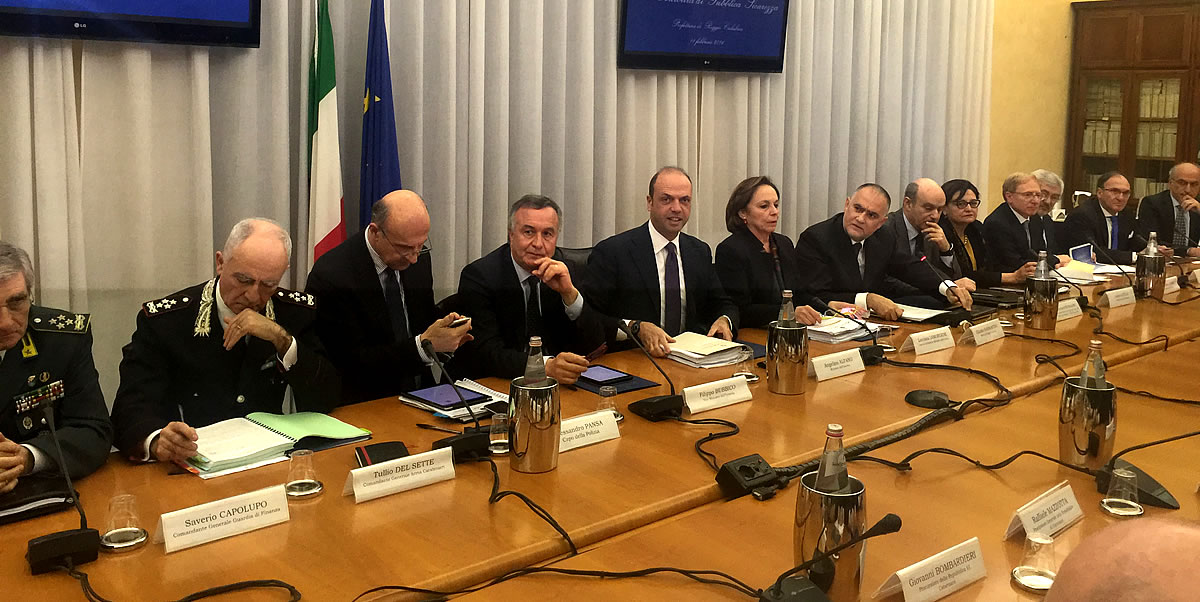 Il ministro Alfano alla Conferenza regionale delle autorità di pubblica sicurezza della Calabria.