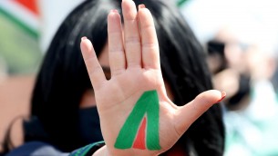 Alitalia, al via procedura di licenziamento per 2668 lavoratori