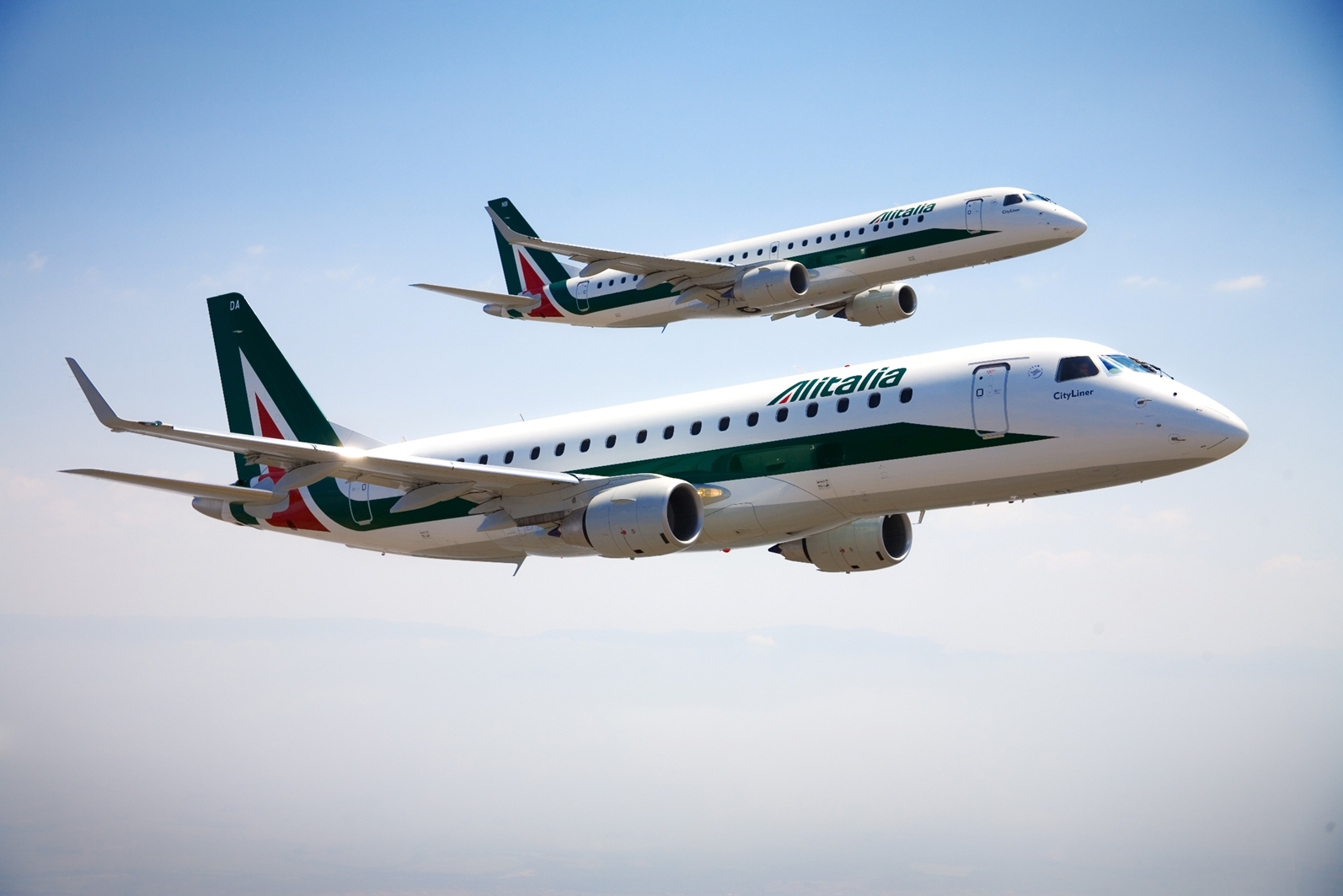 alitalia-embraer-e175-e-e190