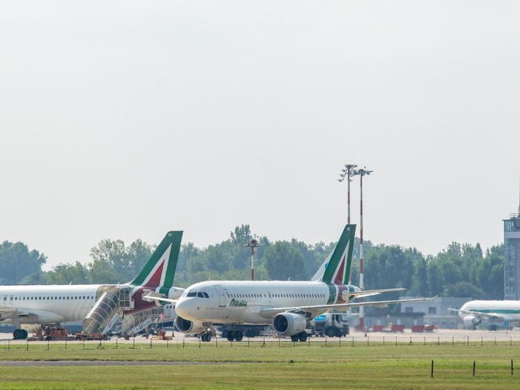Alitalia, oggi Ita incontra i sindacati