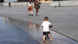 Allerta caldo, oggi bollino rosso in 5 città