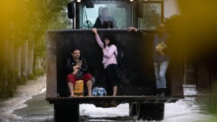 Alluvione Emilia Romagna, anche oggi allerta rossa e scuole chiuse