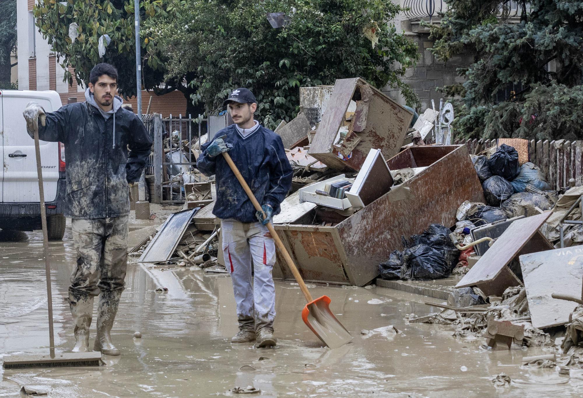 Alluvione Emilia Romagna, Bonaccini a Meloni: "Ignorate nostre richieste"