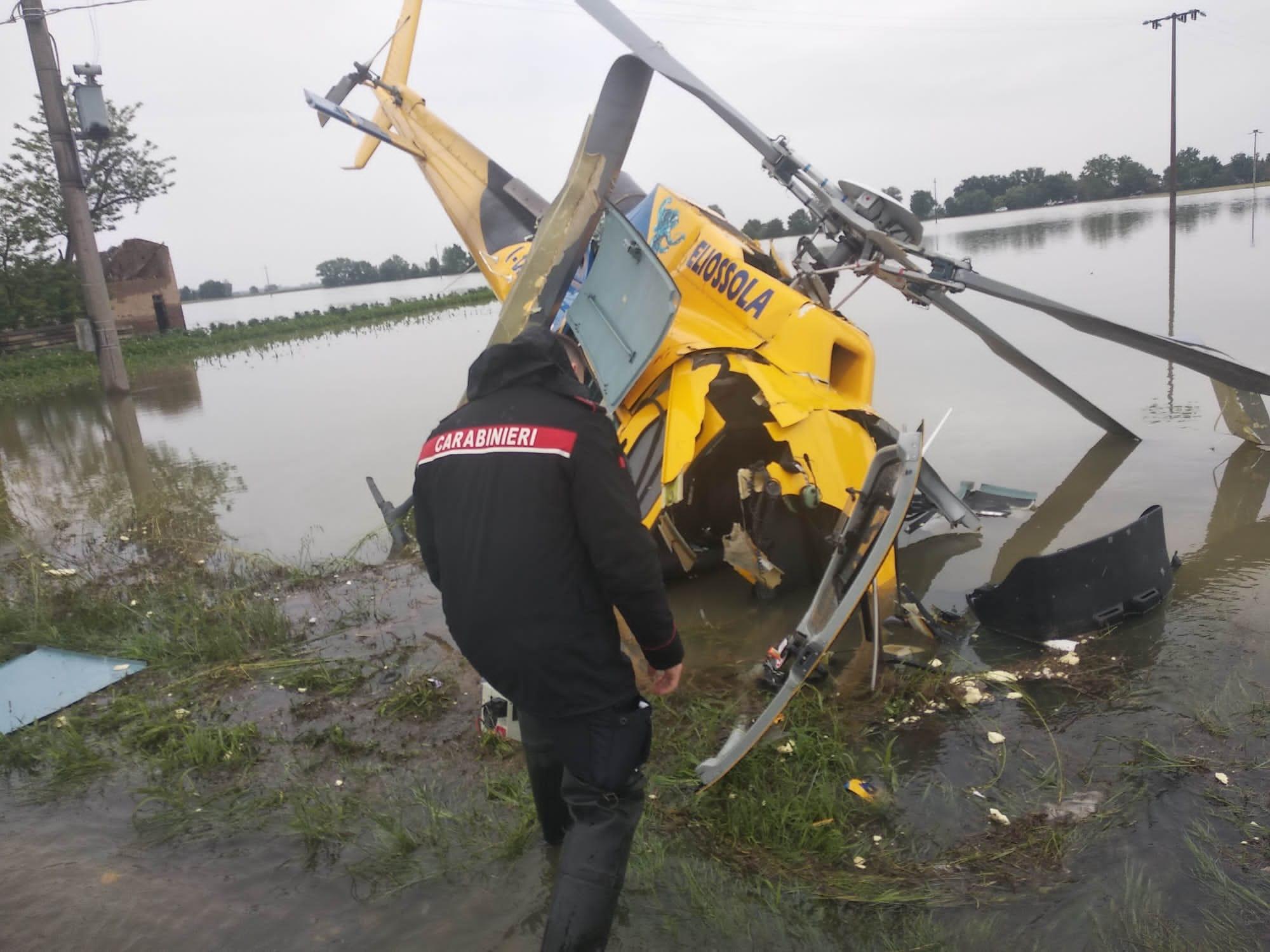 Alluvione Emilia Romagna, elicottero precipita a Lugo