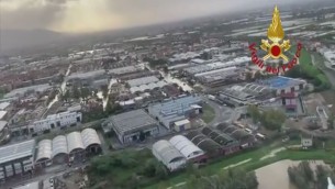 Alluvione Toscana, il video di oggi dall'elicottero: Prato in ginocchio