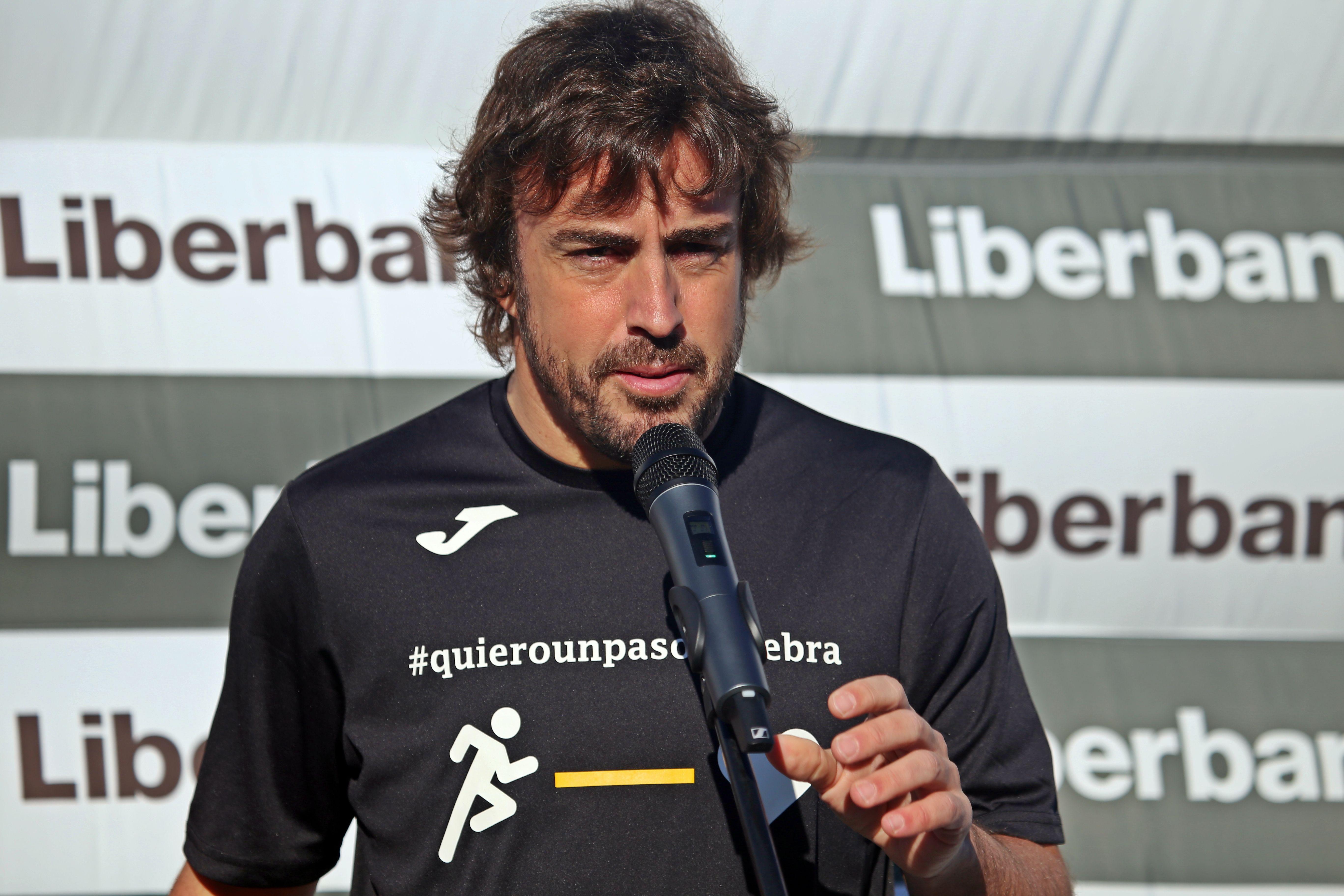 Alonso investito in bici: è cosciente, altri controlli