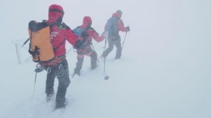 Alpinisti dispersi, soccorritori ancora bloccati a Campo Imperatore