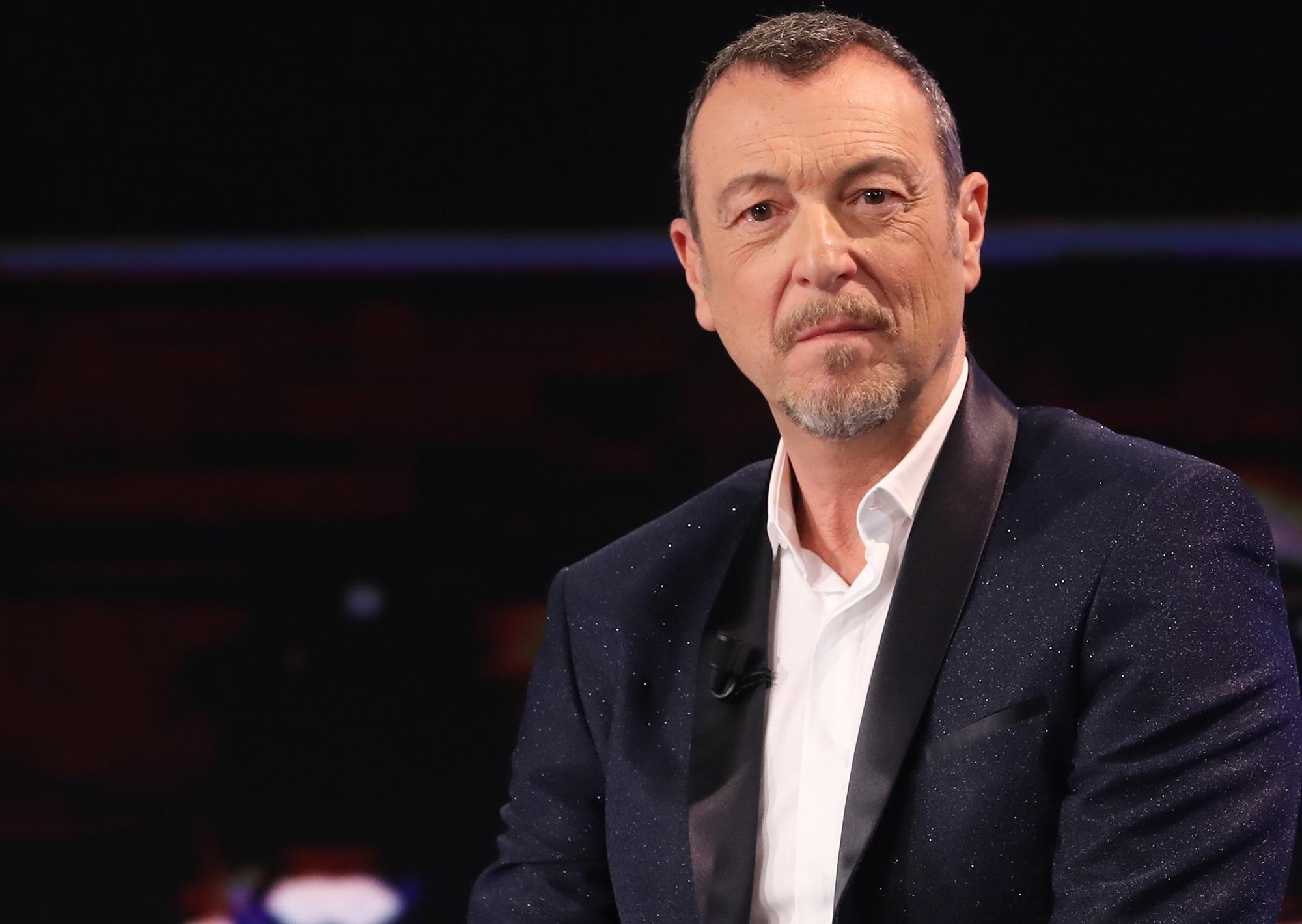 Amadeus e 'I soliti ignoti' sul Nove ma il 'parente misterioso' potrebbe non esserci