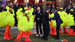 Amadeus e la gag con Fiorello: "John Travolta mi ha guardato male..
