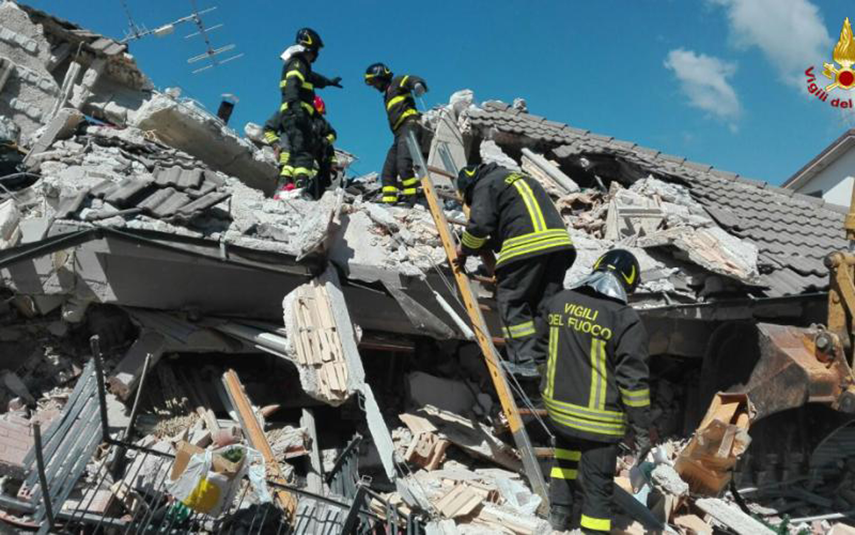 I Viglili del Fuoco in azione ad Amatrice