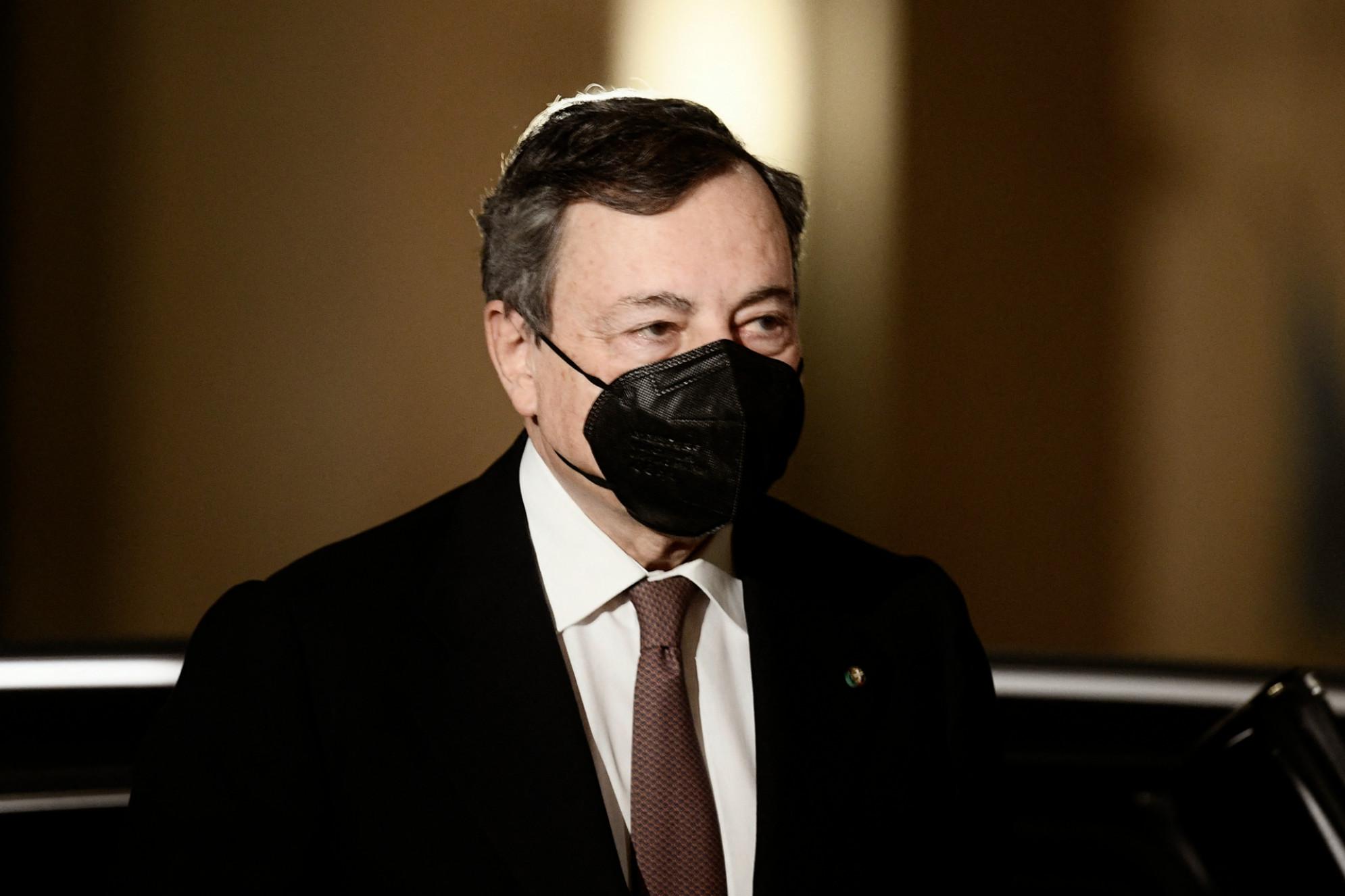 Ambasciatore e carabiniere uccisi, Draghi a Ciampino per rientro salme