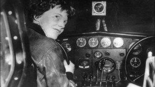 Amelia Earhart, trovato nel Pacifico il relitto di un aereo: "E' quello della leggendaria aviatrice"