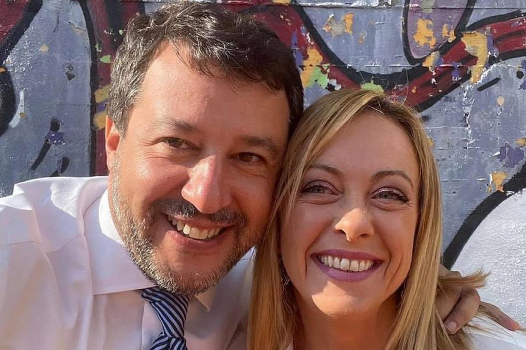 Amministrative, abbraccio Salvini-Meloni: "Vinciamo e cambiamo l’Italia"