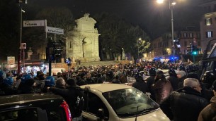 Anarchici, scontri a manifestazione a Roma per Cospito
