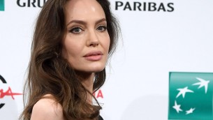 Angelina Jolie: "In Israele atto di terrorismo, ma non giustifica bombe su Gaza"