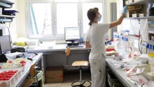 Anticorpi monoclonali, in Gazzetta il decreto Speranza
