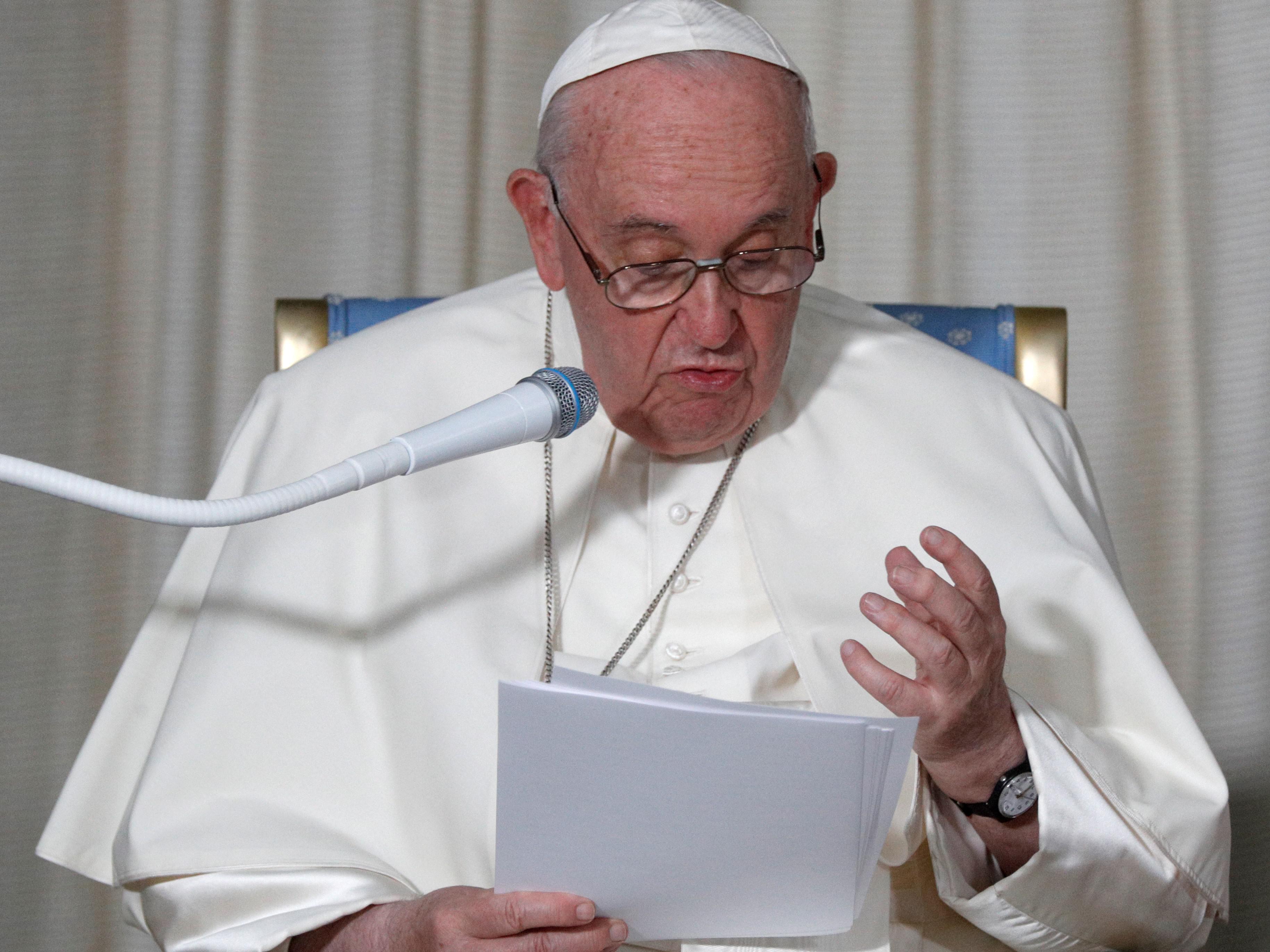 Appello del Papa: "Fermare le guerre, armi non portano pace"