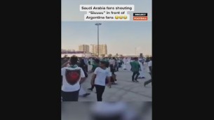 Arabia Saudita, tifosi esultano come Cristiano Ronaldo - Video