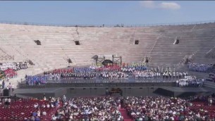 Arena di Verona, centinaia di bambini da tutta Italia cantano il Va' pensiero - Video