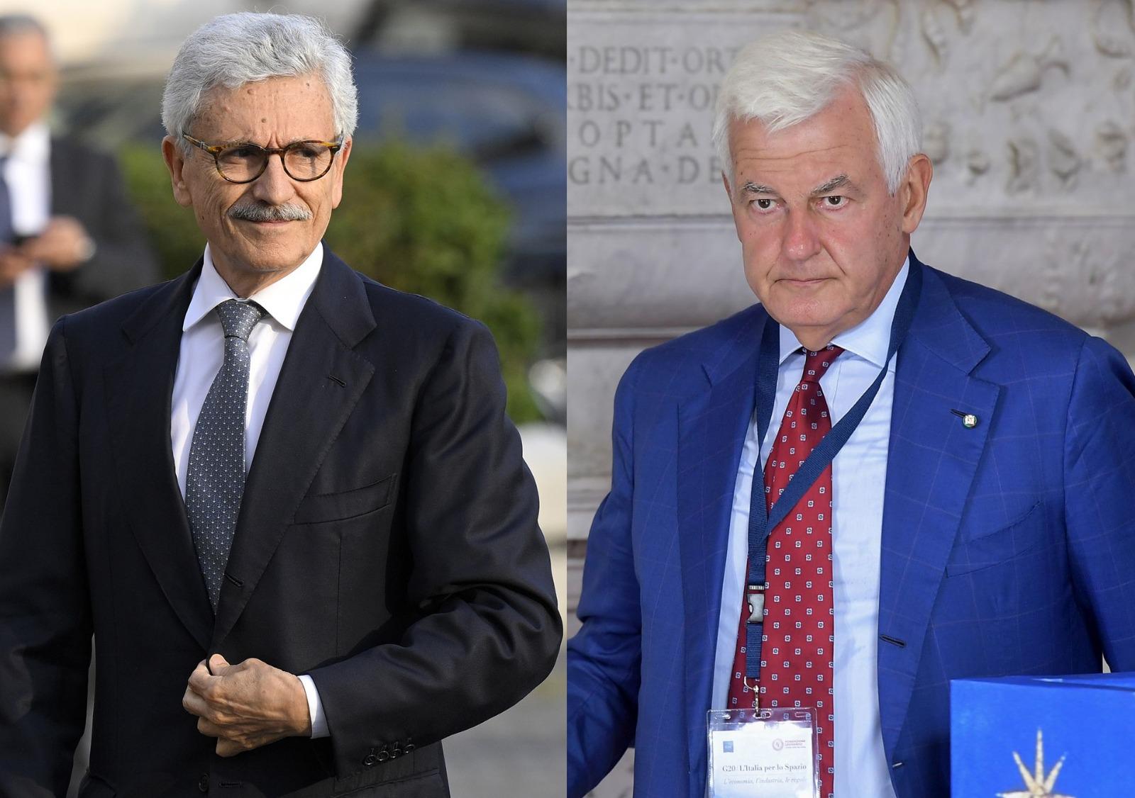 Armi alla Colombia, D'Alema e Profumo indagati: eseguite perquisizioni