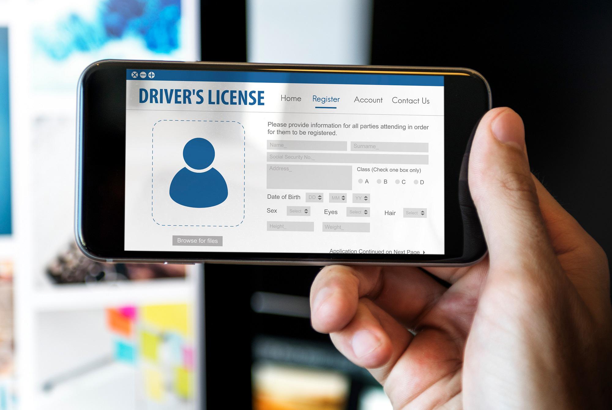 Arriva la patente digitale Ue, cosa cambia