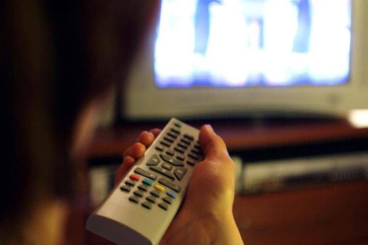 Ascolti tv, Amici vince prima serata sabato 22 marzo
