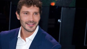 Ascolti tv, De Martino leader prima serata con 'Stasera tutto è possibile'