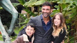 Ascolti tv, 'Resta con me' vince la serata