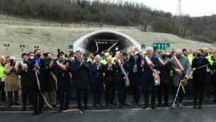 Aspi inaugura nuovo tratto A1 e galleria a tre corsie più grande d'Europa